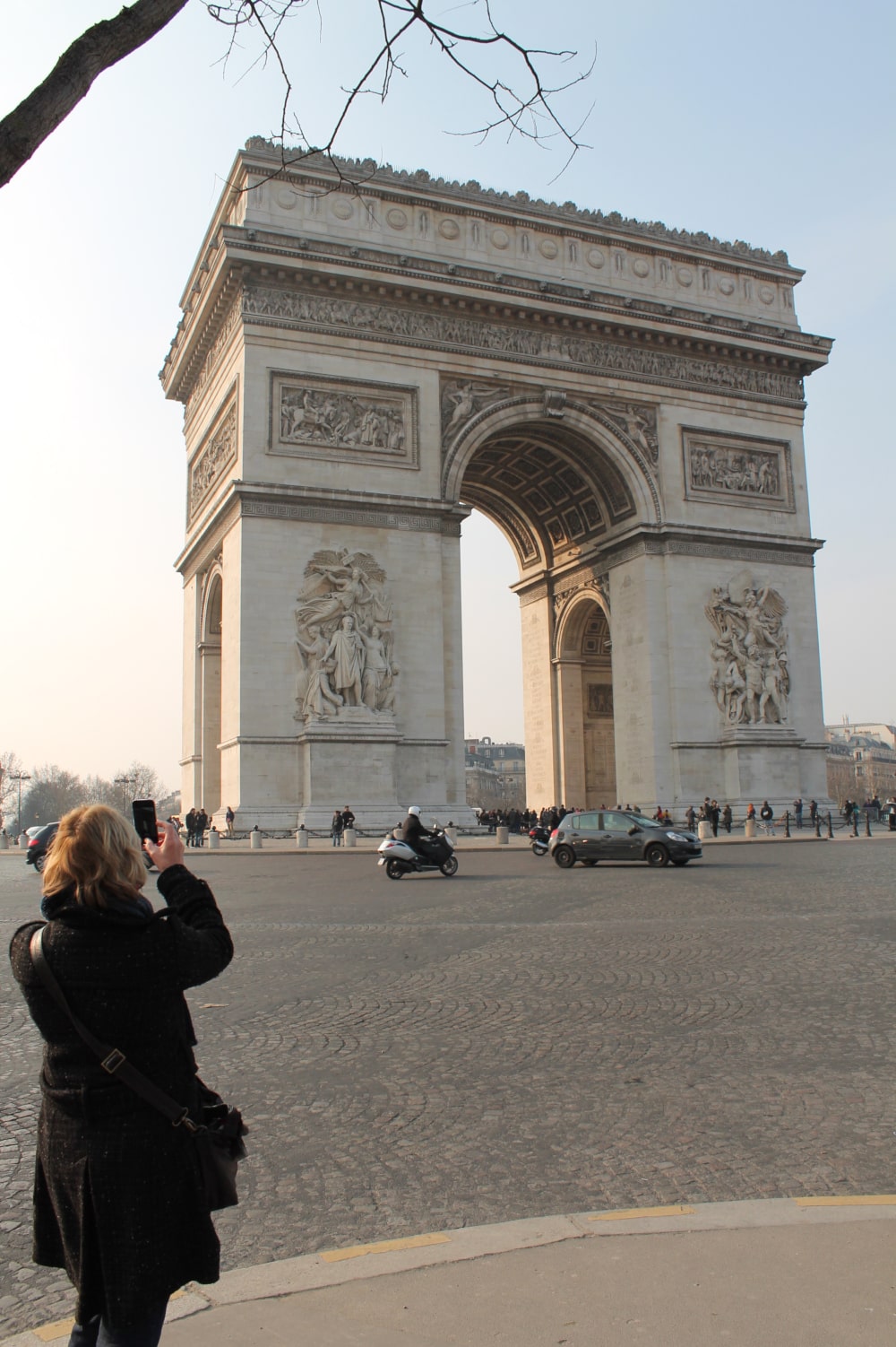 Foto maken van de Arc de Triomphe - Weekendje Parijs